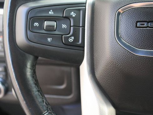 Used 2023 GMC Yukon Denali AWD/4WD image 23