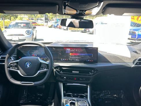 Used 2025 BMW i4 eDrive40 w/ Premium Package RWD image 34