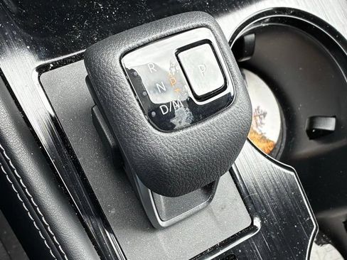 Used 2025 Nissan Rogue Platinum w/ Platinum Premium Package AWD/4WD image 23