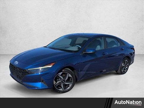 Used 2023 Hyundai Elantra SEL w/ Convenience Package image 1