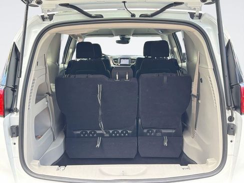 Used 2023 Chrysler Voyager LX FWD image 25