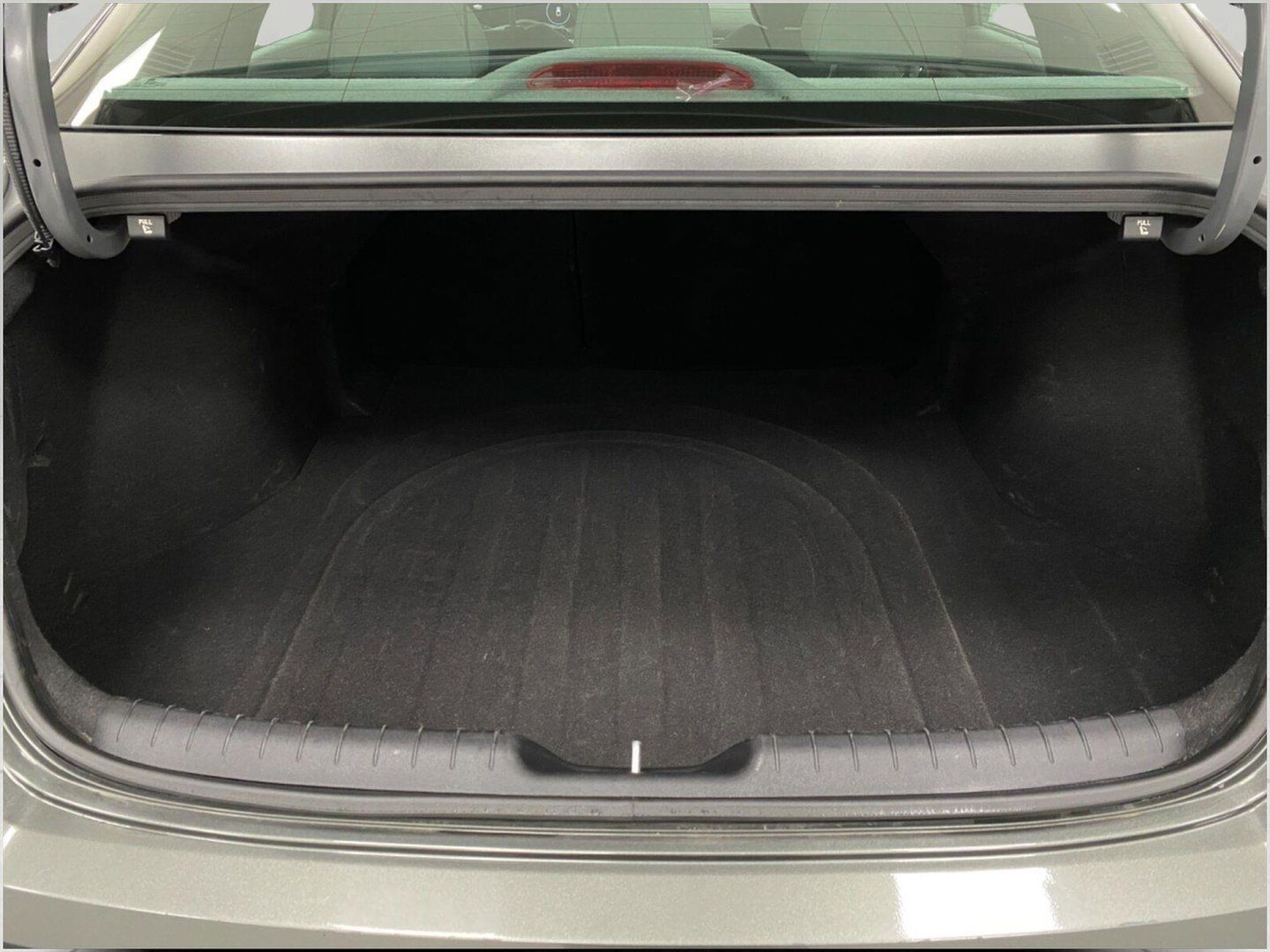 Used 2025 Hyundai Elantra SEL FWD image 6