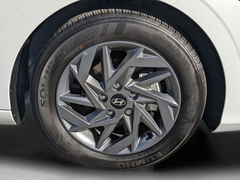 Certified 2025 Hyundai Elantra Sport w/ Cargo Package FWD image 13
