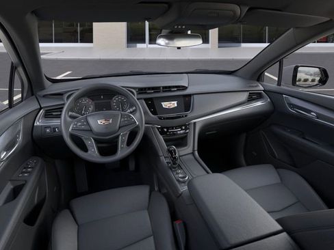 New 2026 Cadillac XT5 Luxury image 15