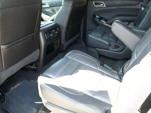 Used 2017 GMC Yukon Denali w/ Open Road Package RWD image 19