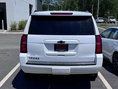 Used 2019 Chevrolet Tahoe LT w/ LT Signature Package AWD/4WD image 6