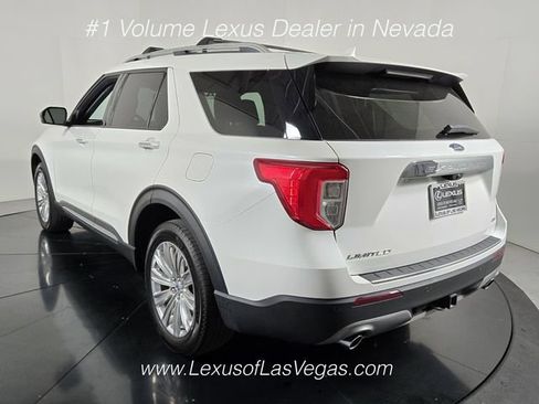 Used 2024 Ford Explorer Limited w/ Limited Technology Package AWD/4WD image 4