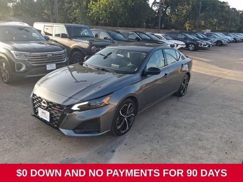Used 2025 Nissan Altima 2.5 SR FWD image 1
