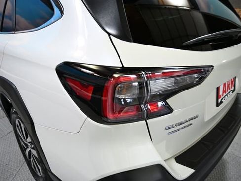 Certified 2025 Subaru Outback Premium w/ Popular Package #1A image 12