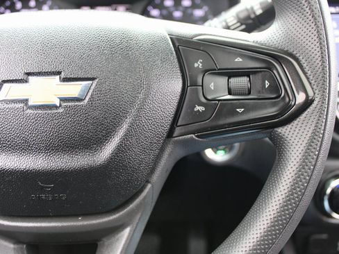 Used 2021 Chevrolet TrailBlazer LT w/ Sun and Liftgate Package image 12