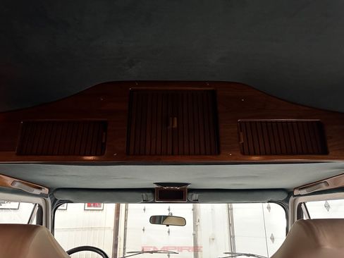 Used 1992 Chevrolet G20 RWD image 36