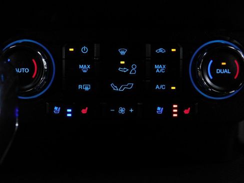 Used 2019 Ford F150 Lariat image 48