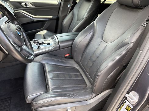 Used 2019 BMW X5 xDrive40i w/ M Sport Package AWD/4WD image 19