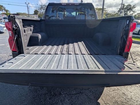 Used 2019 Chevrolet Silverado 1500 High Country w/ Technology Package AWD/4WD image 13
