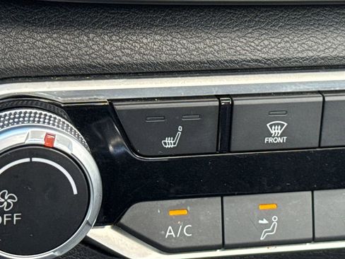 Used 2023 Nissan Altima 2.5 SV w/ SV Premium Package image 25