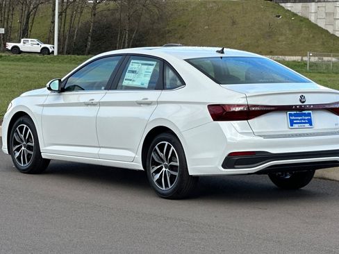 New 2026 Volkswagen Jetta SE image 5