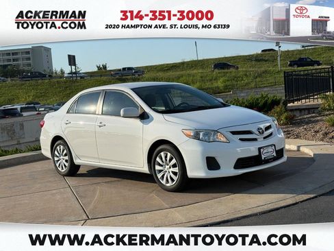 Used 2012 Toyota Corolla LE FWD image 1