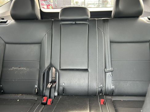 Used 2023 Volkswagen Atlas SE w/ Black Wheel Package image 16