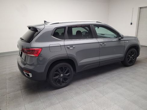Used 2023 Volkswagen Taos SE w/ Black Wheel Package FWD image 10