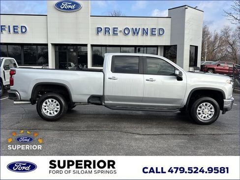 Used 2023 Chevrolet Silverado 3500 LT w/ Convenience Package image 2