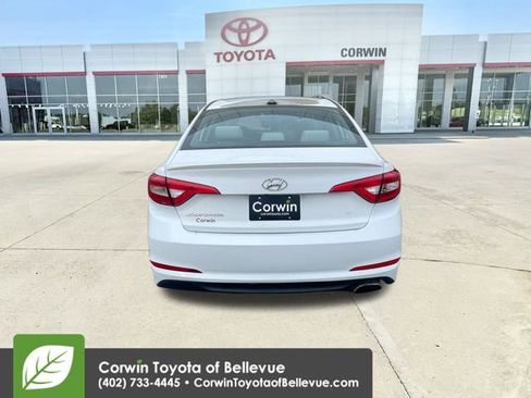 Used 2017 Hyundai Sonata SE w/ Cargo Package image 7