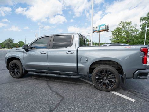 Used 2021 Chevrolet Silverado 1500 RST w/ Convenience Package II AWD/4WD image 4