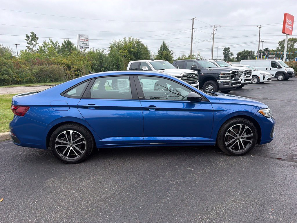 Used 2024 Volkswagen Jetta Sport FWD image 16