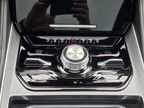 New 2026 Jeep Grand Wagoneer L Limited AWD/4WD image 16