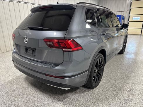 Used 2021 Volkswagen Tiguan SE R-Line FWD image 7