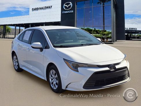 Used 2024 Toyota Corolla LE FWD image 10