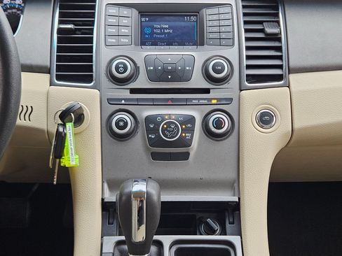 Used 2019 Ford Taurus SE FWD image 13