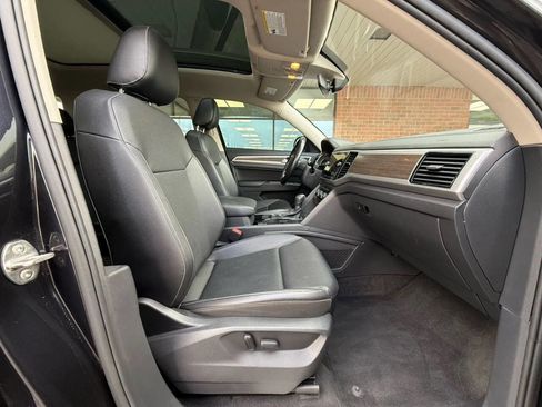 Used 2018 Volkswagen Atlas SEL AWD/4WD image 23