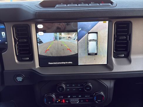 New 2025 Ford Bronco Outer Banks w/ Sasquatch Package image 18