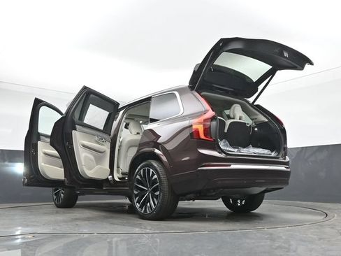 New 2026 Volvo XC90 T8 Ultra w/ Protection Package Premier AWD/4WD image 56