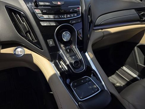 Used 2019 Acura RDX FWD image 18