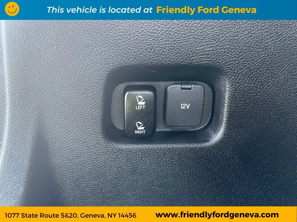 Used 2023 Ford Edge SEL w/ Sport Appearance Package AWD/4WD image 11