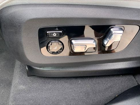 New 2026 BMW X5 xDrive40i AWD/4WD image 16
