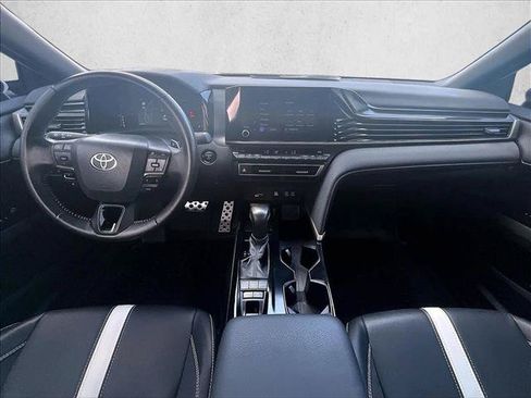 Used 2025 Toyota Camry SE FWD image 16