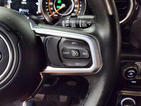 Used 2020 Jeep Wrangler Unlimited Sahara image 48