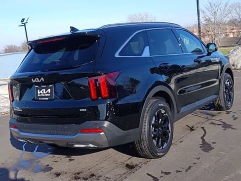 New 2026 Kia Sorento S AWD/4WD image 2