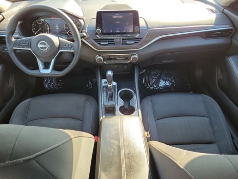 Certified 2024 Nissan Altima 2.5 SV FWD image 21