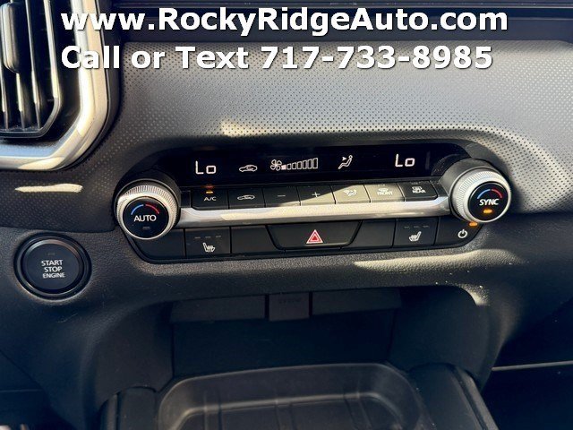 Used 2025 MAZDA CX-50 AWD 2.5 S w/ Premium Package image 22