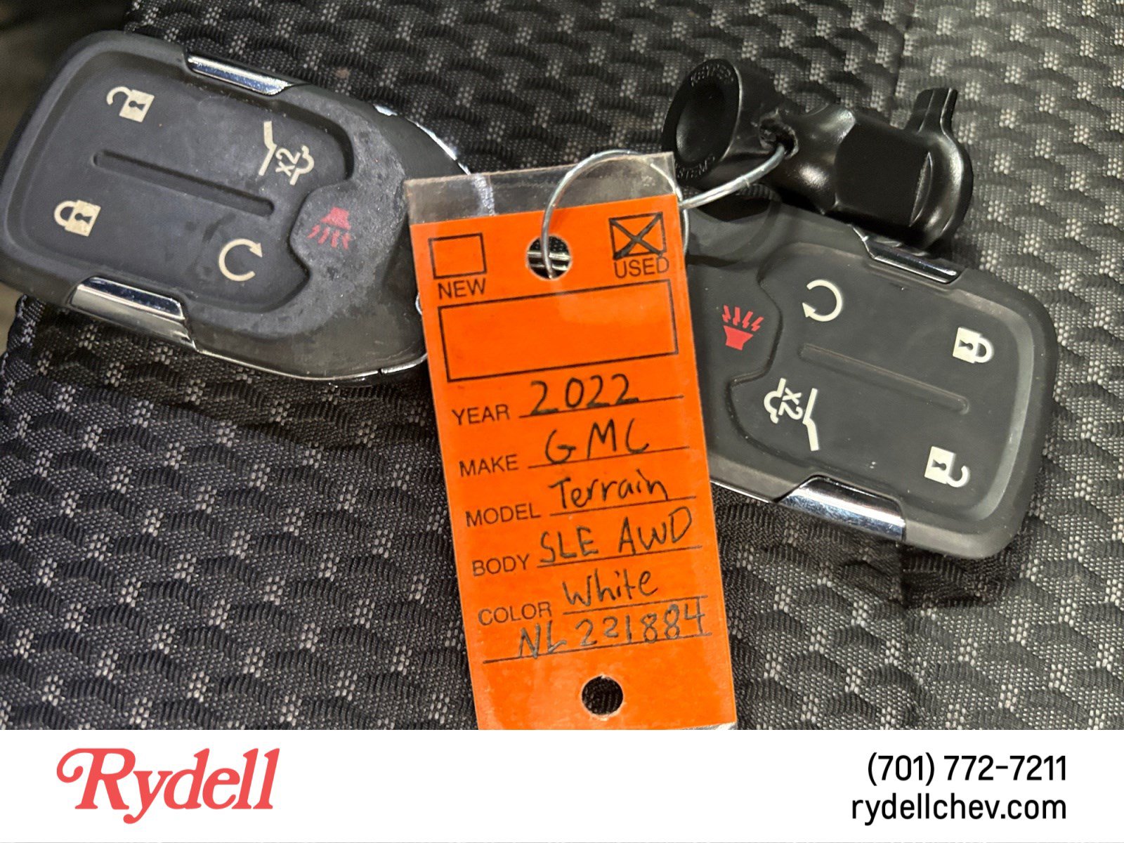 Used 2022 GMC Terrain SLE w/ Driver Convenience Package AWD/4WD image 6
