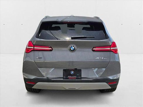 Used 2025 BMW X3 xDrive30i w/ Premium Package image 7