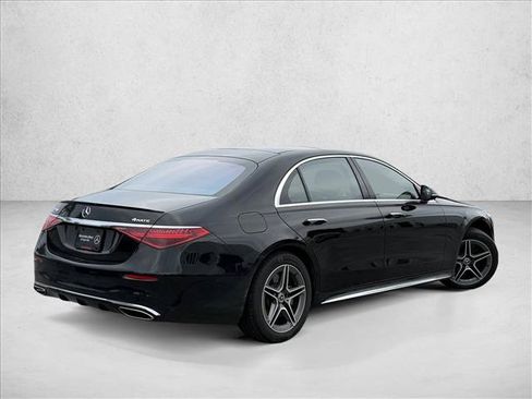 Used 2023 Mercedes-Benz S 580 4MATIC Sedan image 5