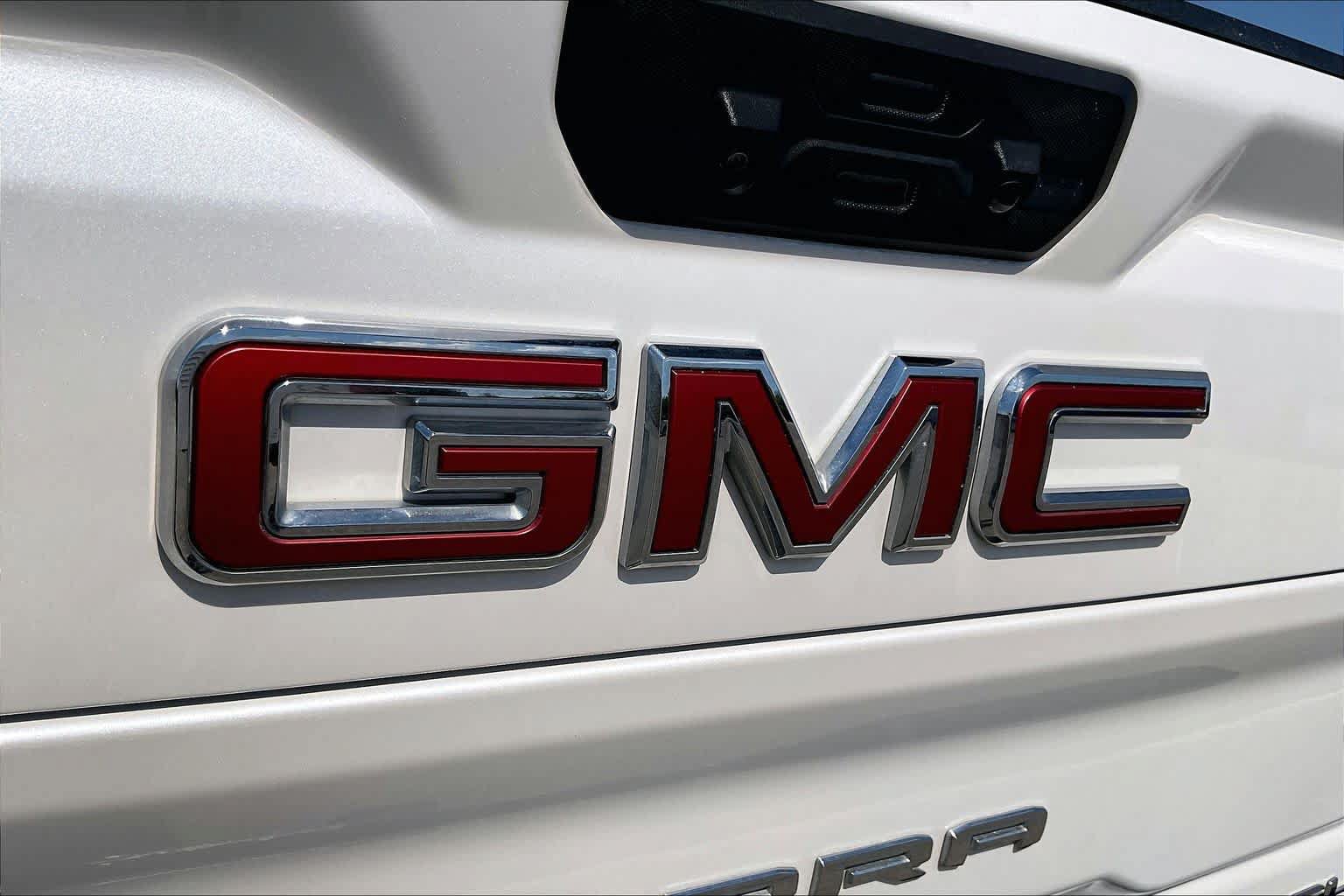 Used 2024 GMC Sierra 2500 SLT w/ Texas SLT Premium Package AWD/4WD image 31