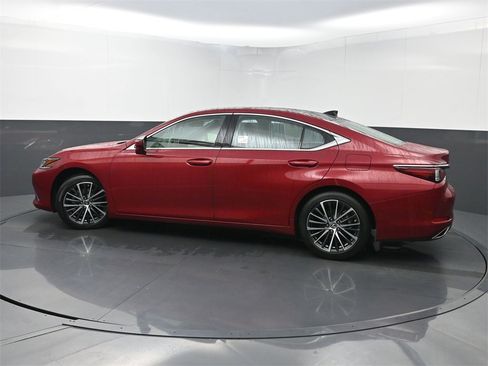 Used 2024 Lexus ES 350 w/ Premium Package image 44