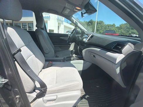 Used 2016 Honda Pilot EX image 18
