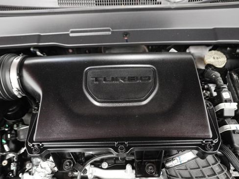 Certified 2025 Jeep Compass Limited w/ Sun & Sound Group image 29