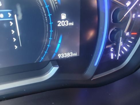 Used 2020 Hyundai Santa Fe SEL image 31